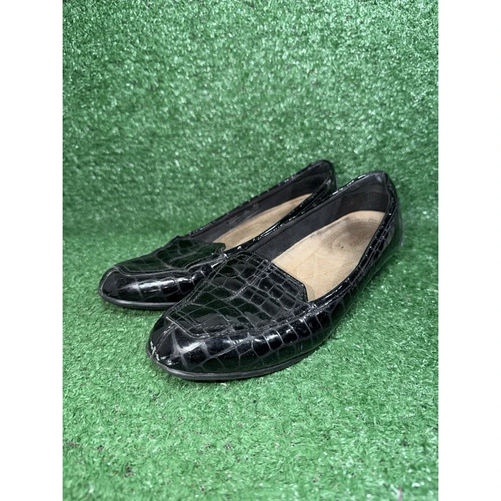 Clarks Everyday Loafers Womens Size 7 M Black Croc Patent Leather Casual Comfort